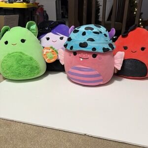 Squishmallows Lot Of 4 NWT Aranya, Carly, Phobia, Apple Cute Collectible